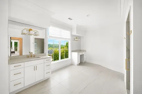19 Inveraray Nashville TN 37215