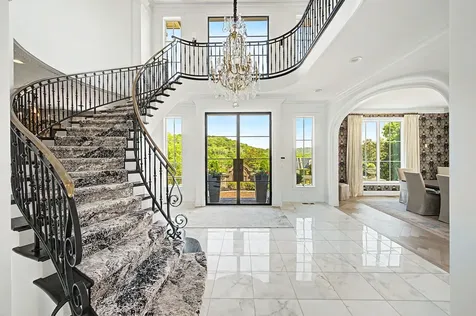 19 Inveraray Nashville TN 37215