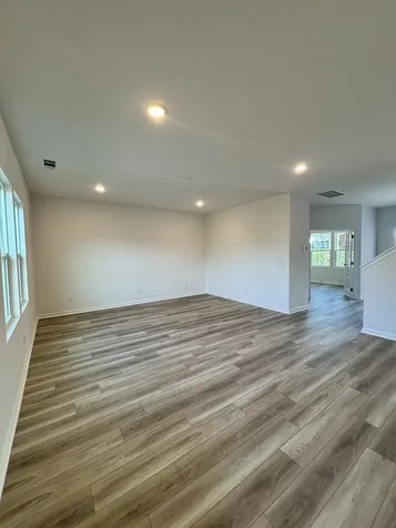 207 Land Breeze Drive La Vergne TN 37086