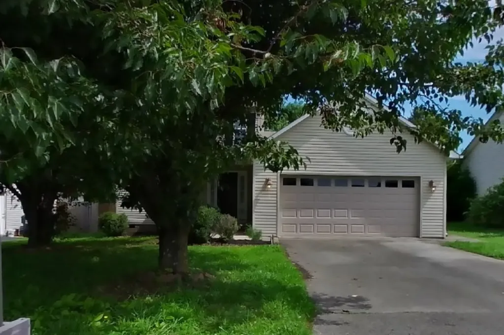 1856 Emily Lane Columbia TN 38401