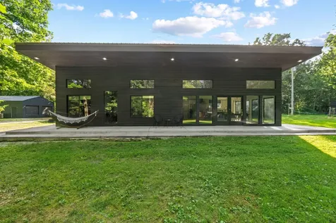 180 Meadowbrook Drive Hampshire TN 38461