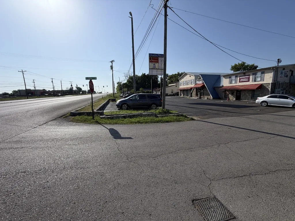 5270 Murfreesboro Road La Vergne TN 37086