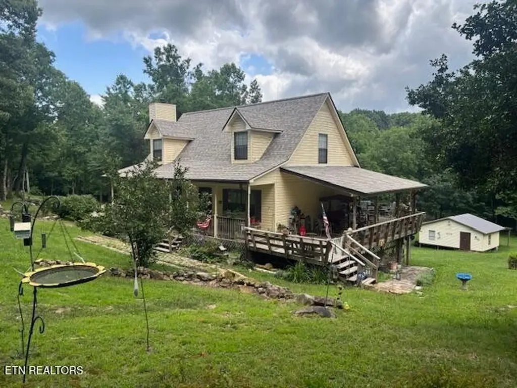 331 Briley Road Spring City TN 37381