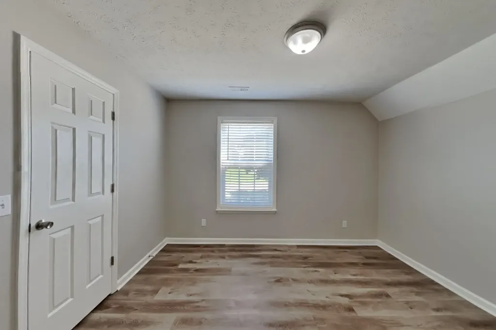 800 Chaney Woods Drive La Vergne TN 37086