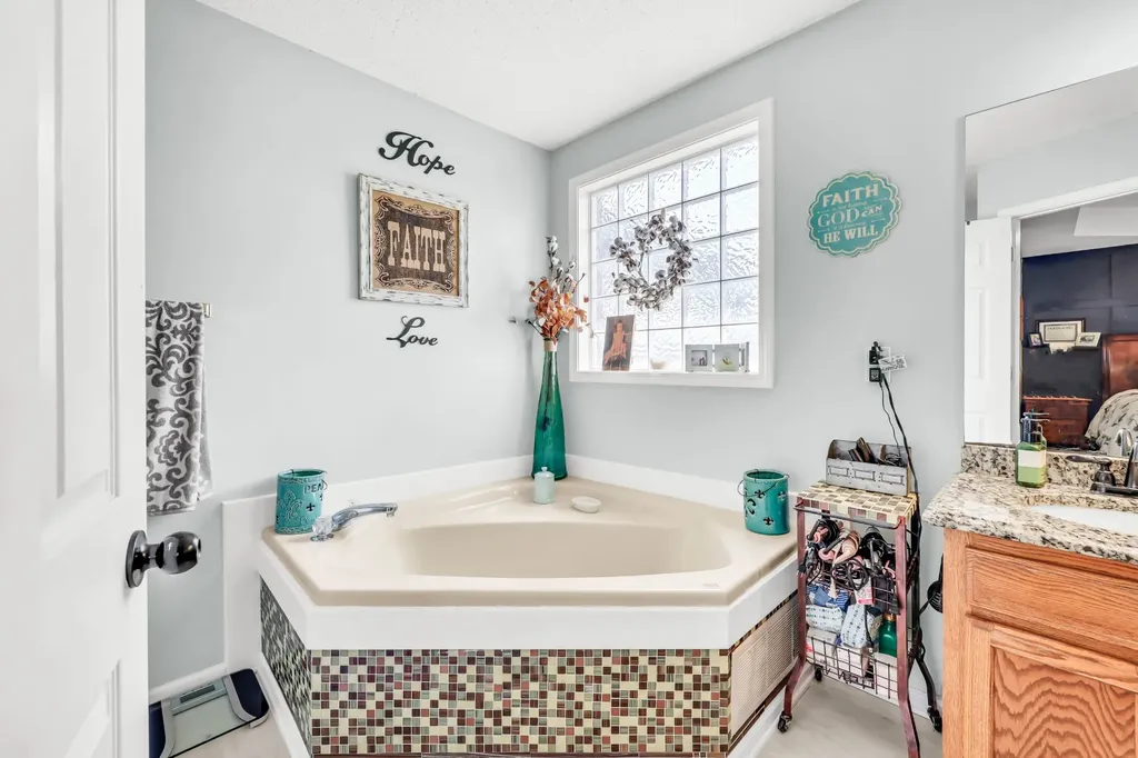 3656 Fieldstone Drive Clarksville TN 37040