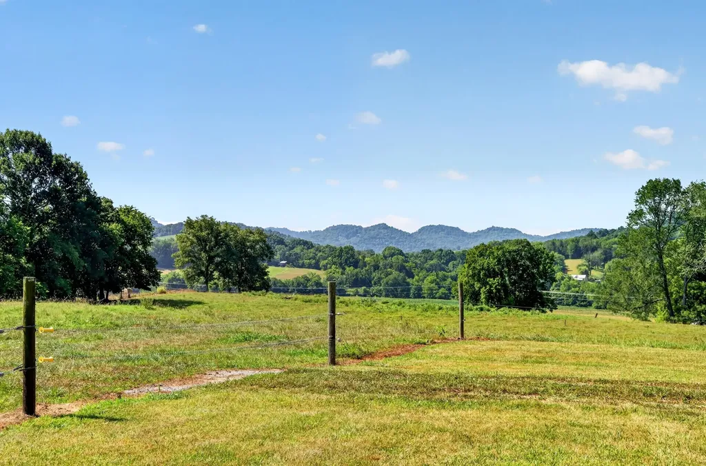 5713 Smith Fork Road Liberty TN 37095
