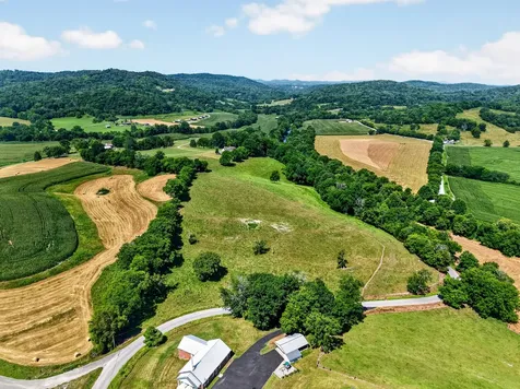 5713 Smith Fork Road Liberty TN 37095