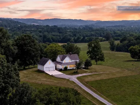 5713 Smith Fork Road Liberty TN 37095