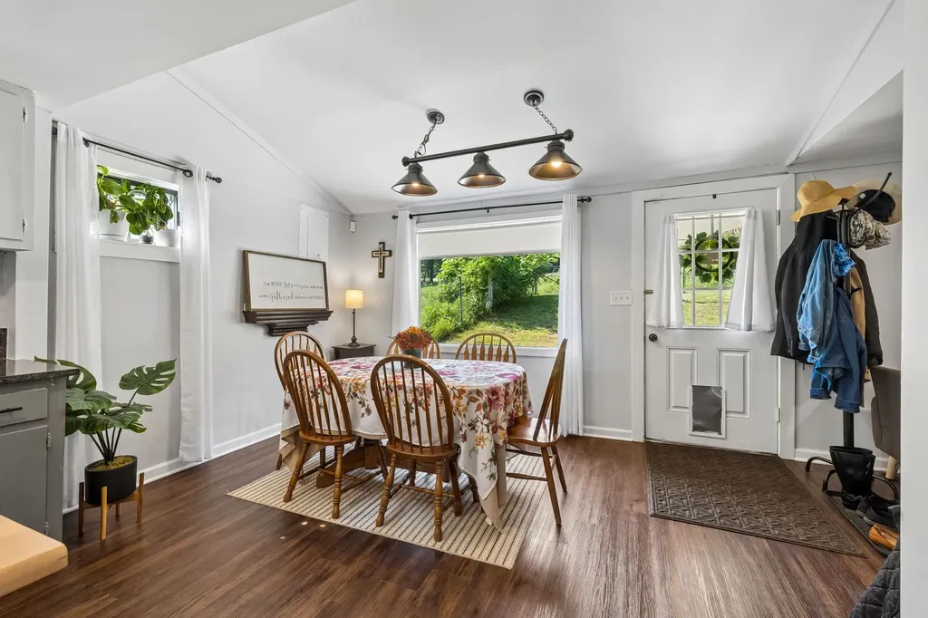 1392 Fairview Boulevard Fairview TN 37062