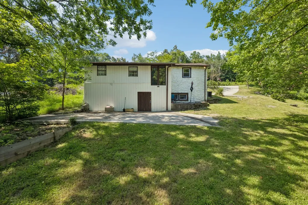 1392 Fairview Boulevard Fairview TN 37062