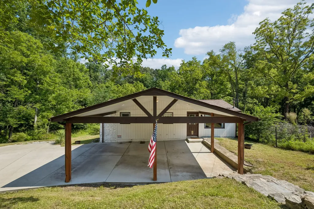1392 Fairview Boulevard Fairview TN 37062