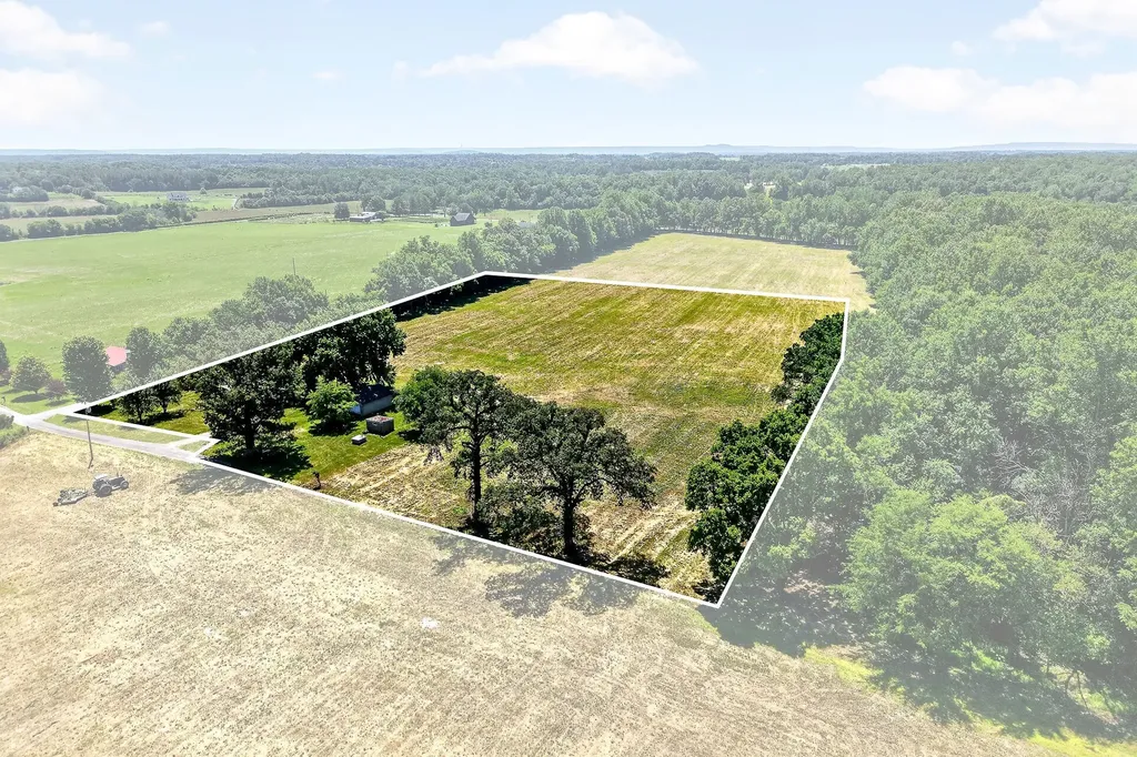 389 Lowery Road Smithville TN 37166