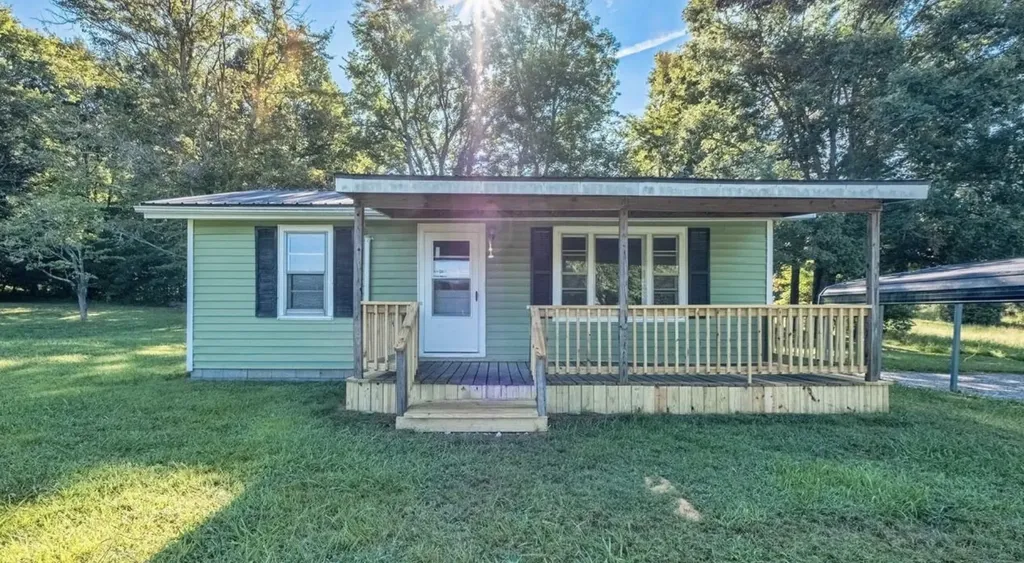 3352 Dunmor Deer Lick Road Lewisburg KY 42256