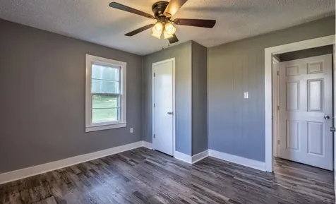 3352 Dunmor Deer Lick Road Lewisburg KY 42256