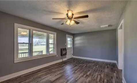 3352 Dunmor Deer Lick Road Lewisburg KY 42256