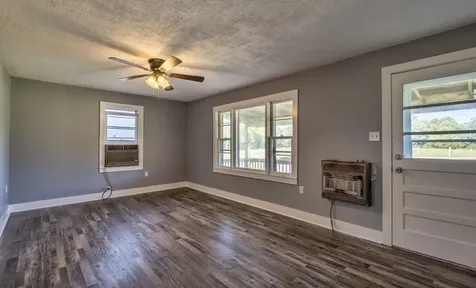 3352 Dunmor Deer Lick Road Lewisburg KY 42256