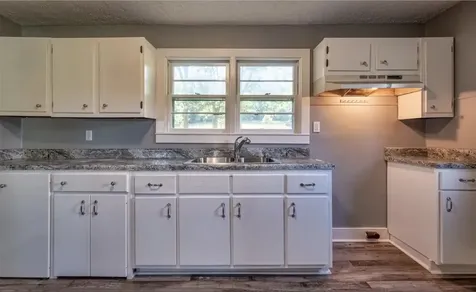 3352 Dunmor Deer Lick Road Lewisburg KY 42256