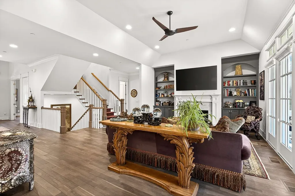 6732 Darden Place Nashville TN 37205