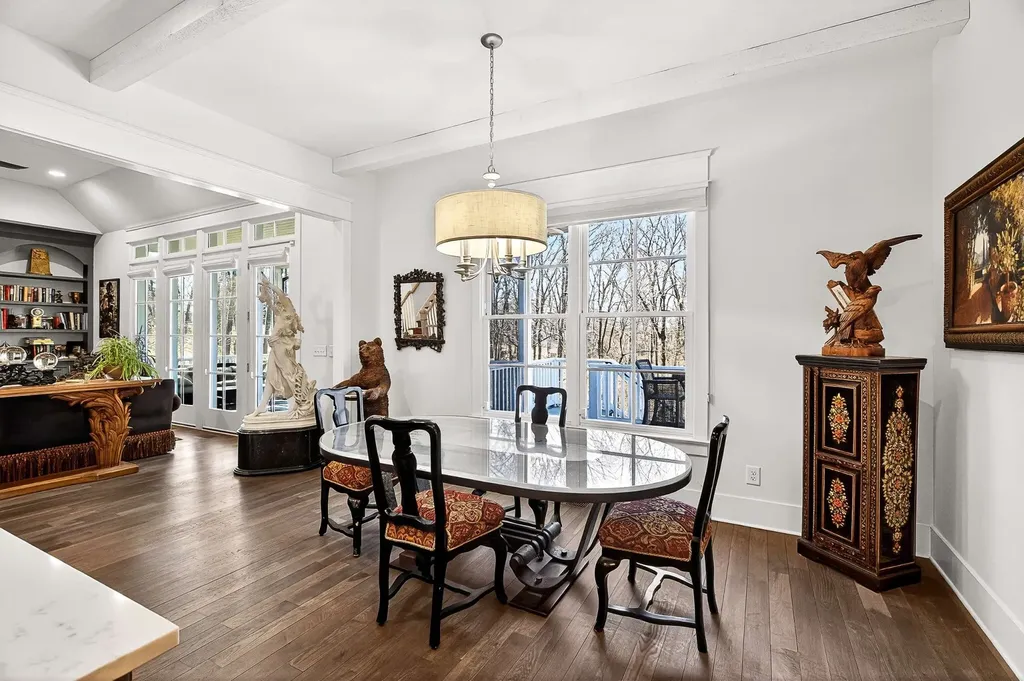 6732 Darden Place Nashville TN 37205