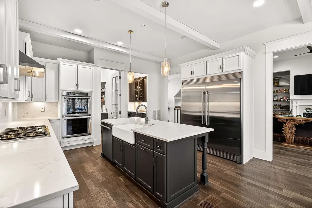 6732 Darden Place Nashville TN 37205
