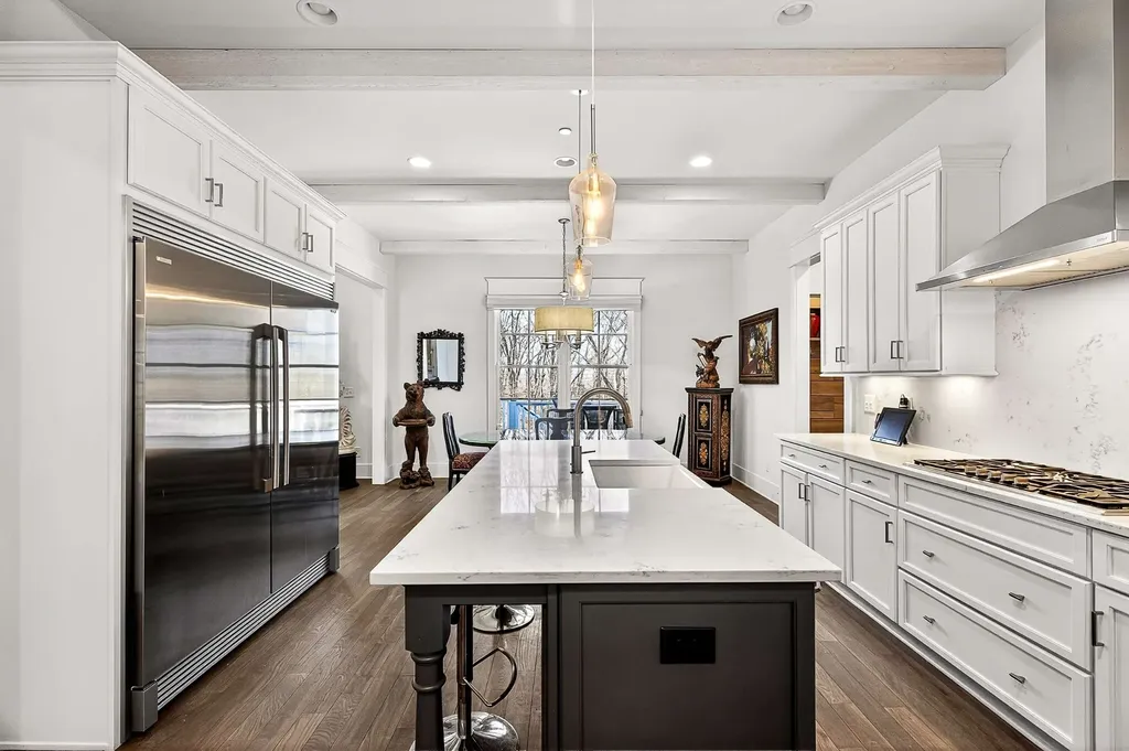 6732 Darden Place Nashville TN 37205