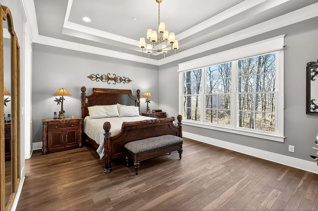 6732 Darden Place Nashville TN 37205