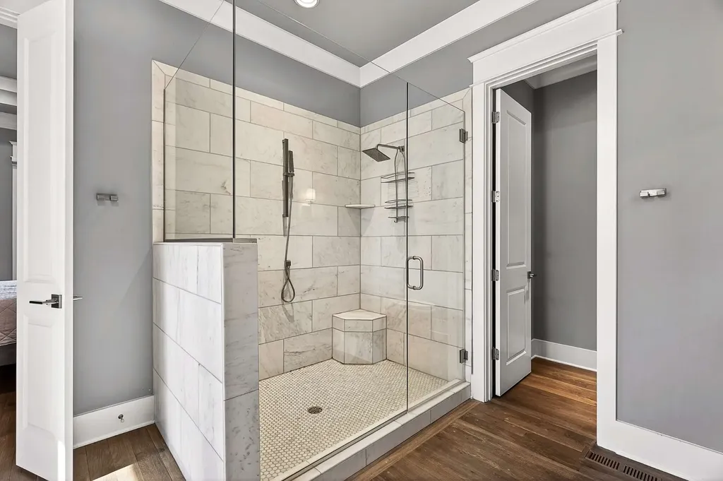 6732 Darden Place Nashville TN 37205