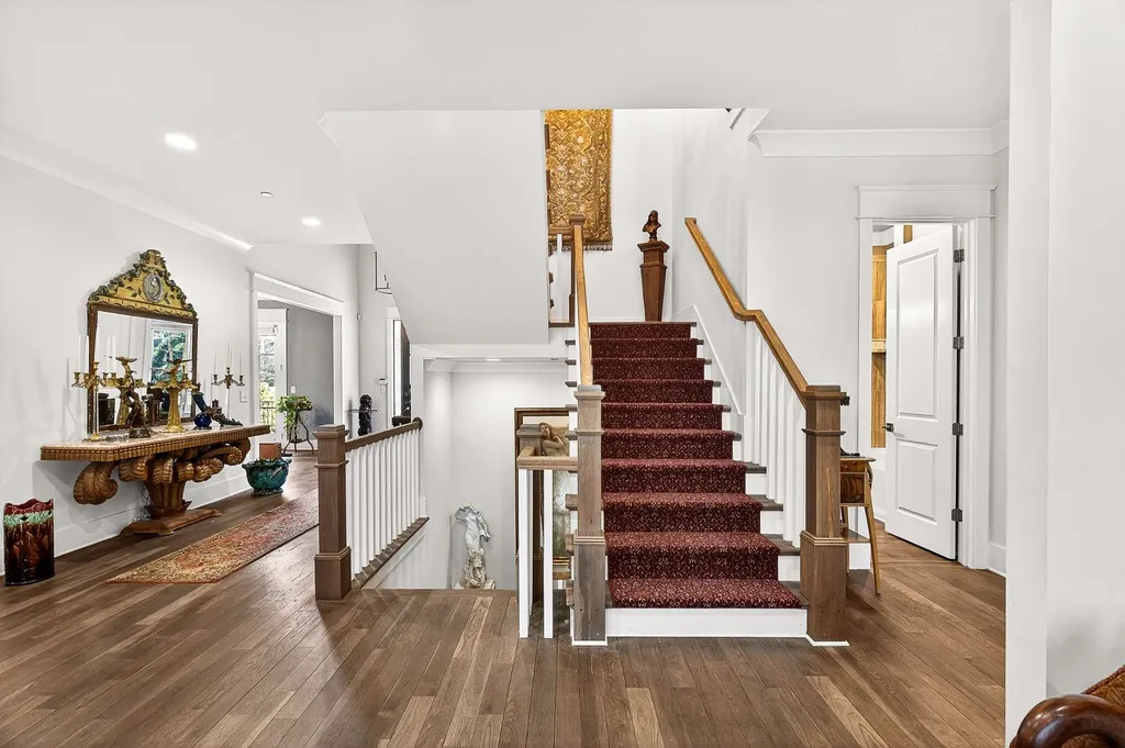 6732 Darden Place Nashville TN 37205