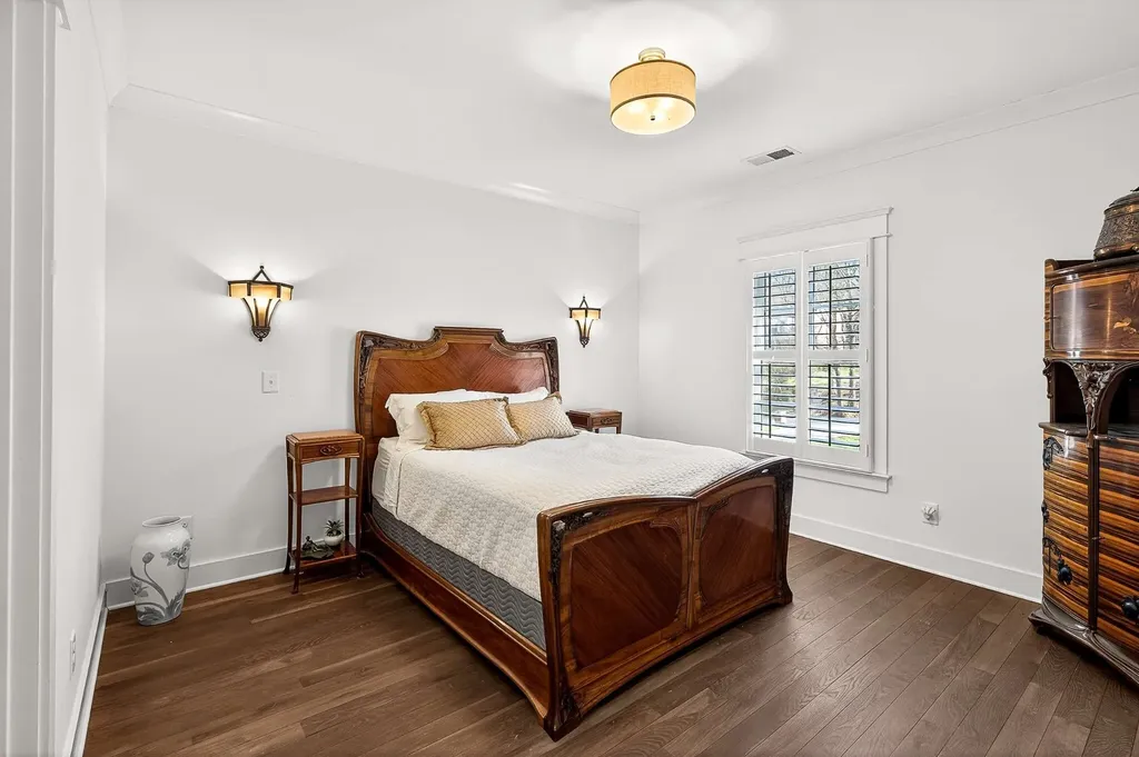 6732 Darden Place Nashville TN 37205