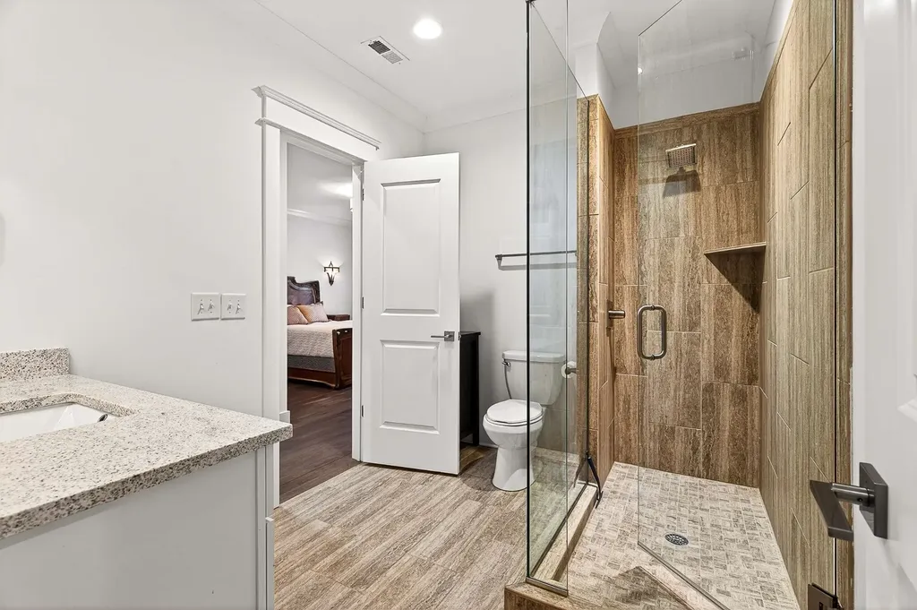 6732 Darden Place Nashville TN 37205