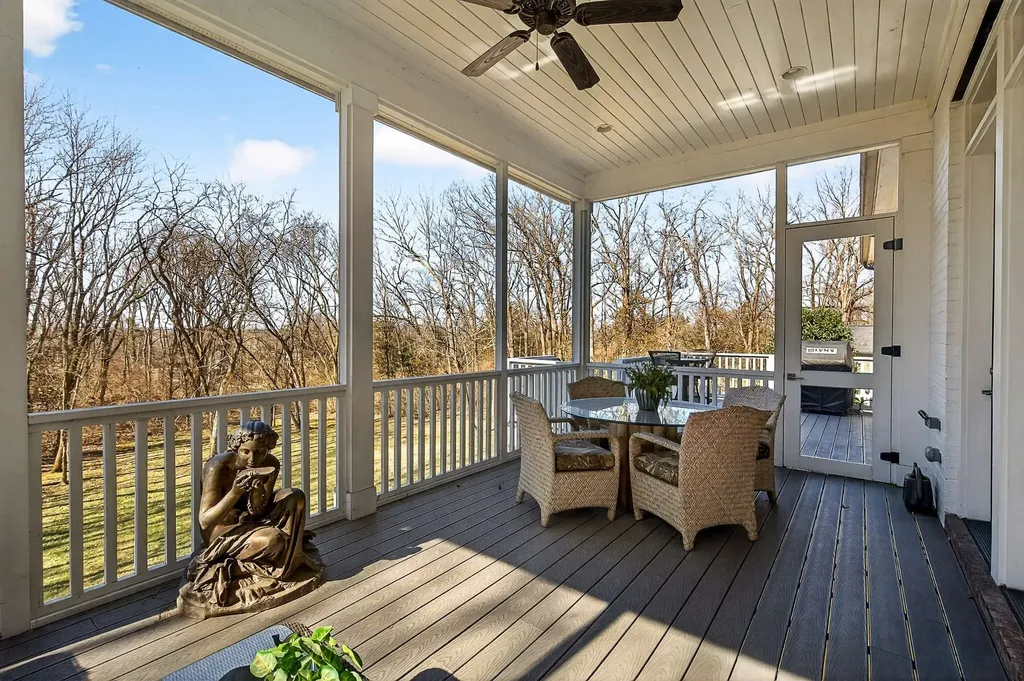 6732 Darden Place Nashville TN 37205