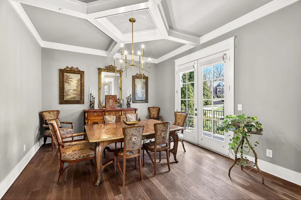 6732 Darden Place Nashville TN 37205
