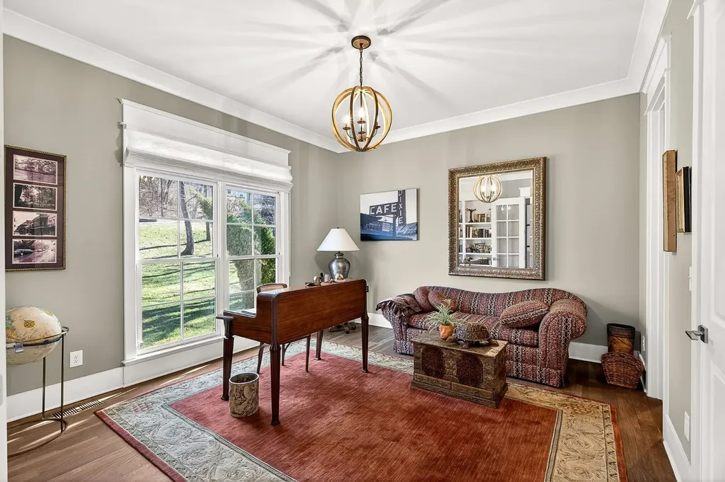 6732 Darden Place Nashville TN 37205