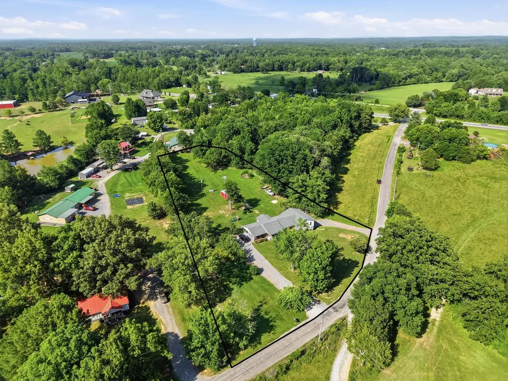 5759 Green Road Bloomington Springs TN 38545