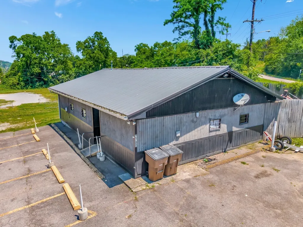2700 Tucker Road Nashville TN 37218