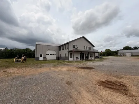 2196 Carneal Lane Oak Grove KY 42262