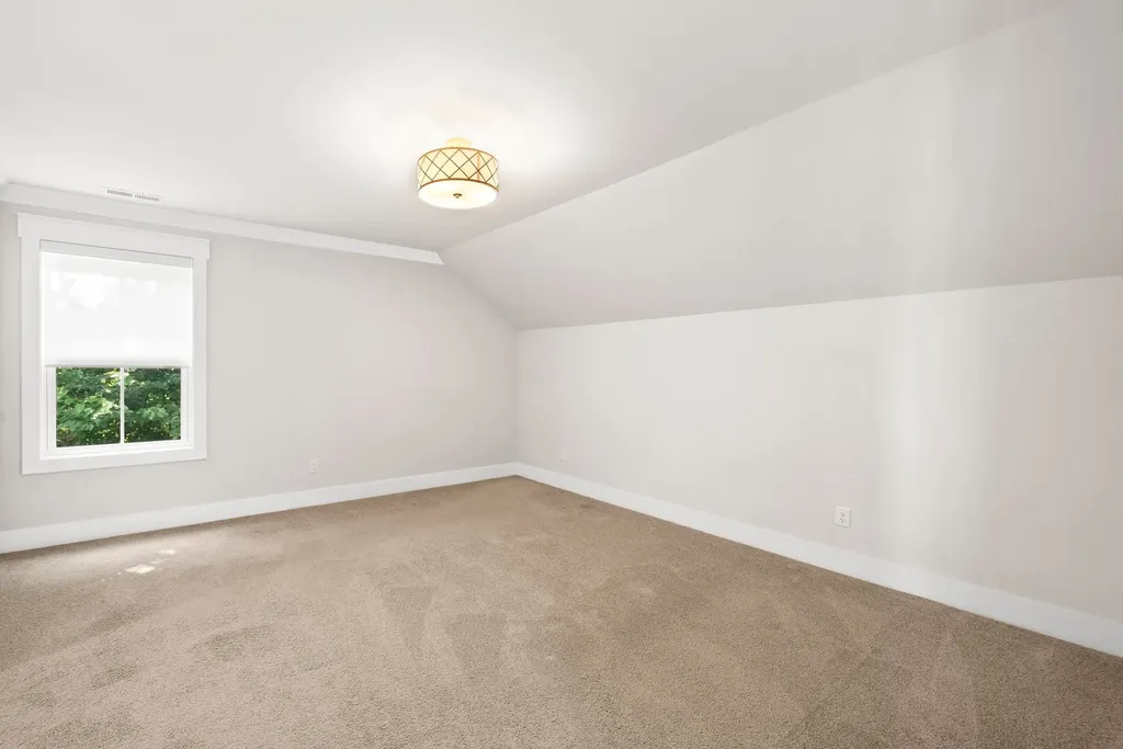 2744 Morrow Lane Columbia TN 38401