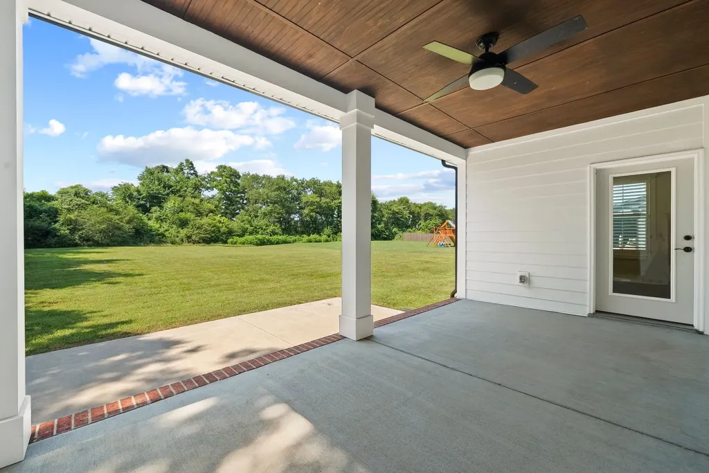 2744 Morrow Lane Columbia TN 38401