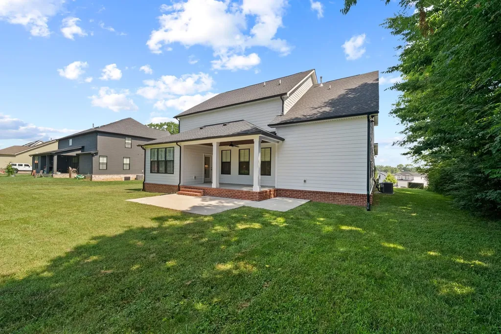 2744 Morrow Lane Columbia TN 38401