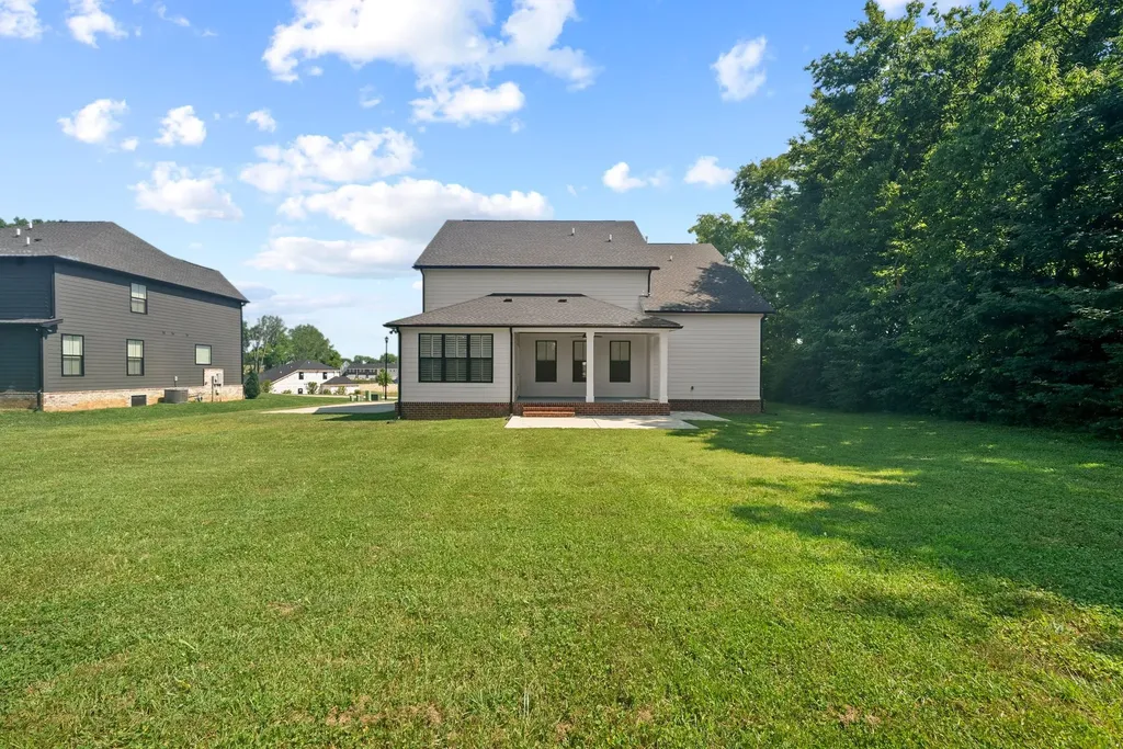 2744 Morrow Lane Columbia TN 38401