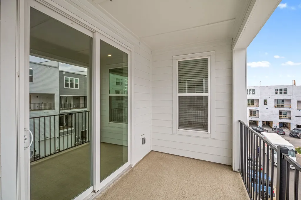 820 42nd Ave, N Nashville TN 37209