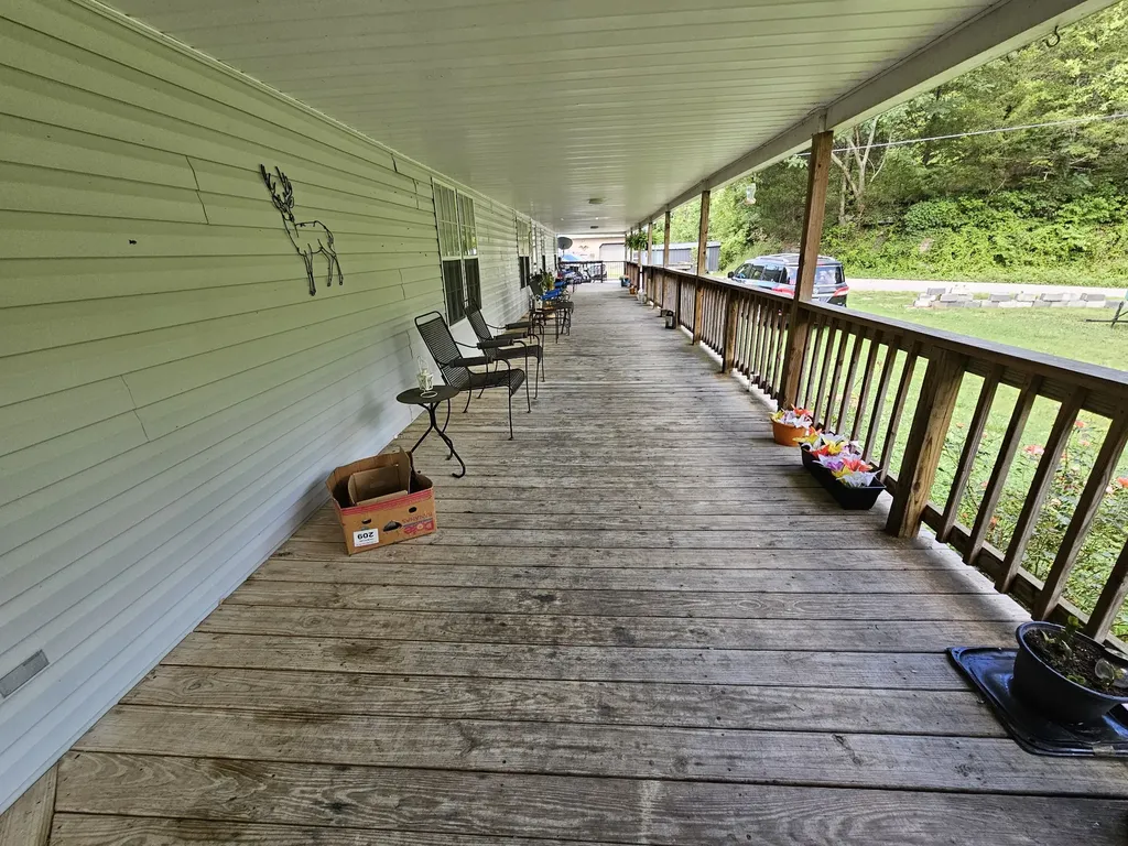 1142 Trace Creek Road Whitleyville TN 38588