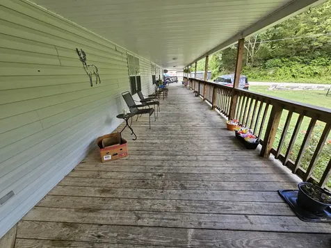 1142 Trace Creek Road Whitleyville TN 38588