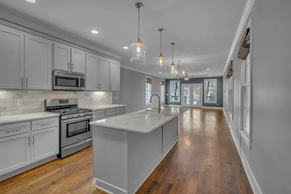 2434 Inga Street Nashville TN 37206