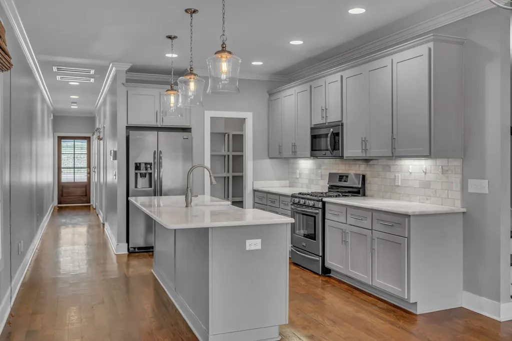 2434 Inga Street Nashville TN 37206