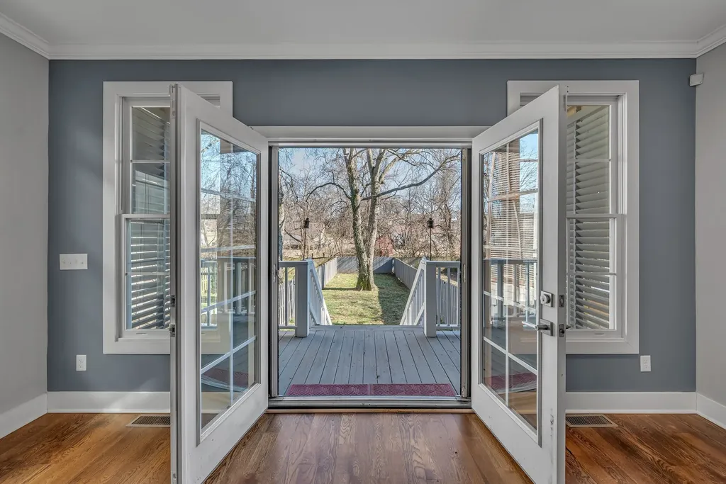 2434 Inga Street Nashville TN 37206