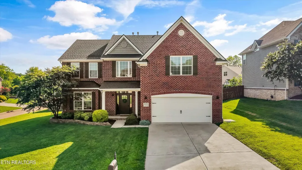 2058 Gusty Wind Lane Knoxville TN 37932