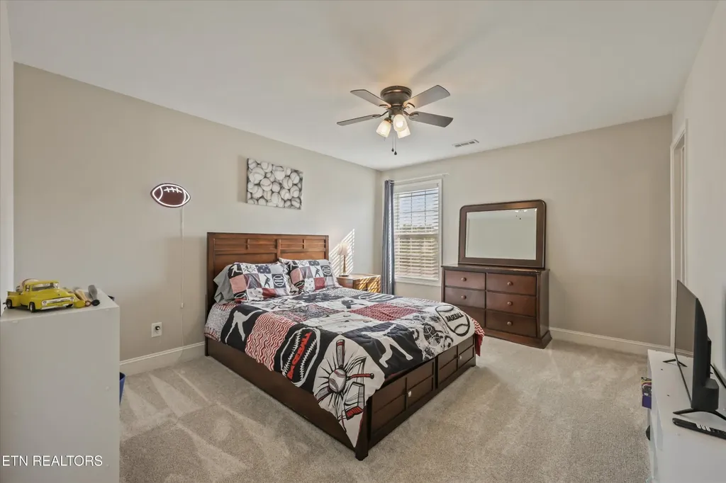 2058 Gusty Wind Lane Knoxville TN 37932