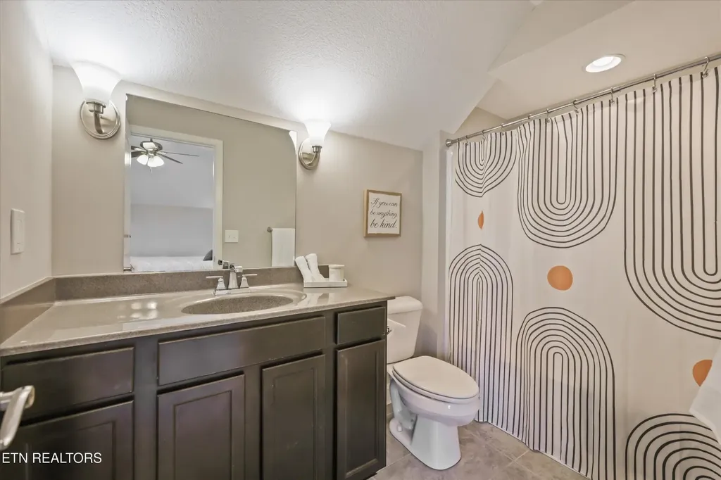 2058 Gusty Wind Lane Knoxville TN 37932