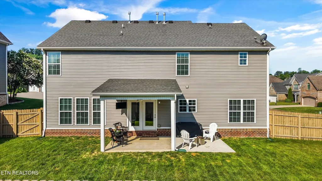 2058 Gusty Wind Lane Knoxville TN 37932